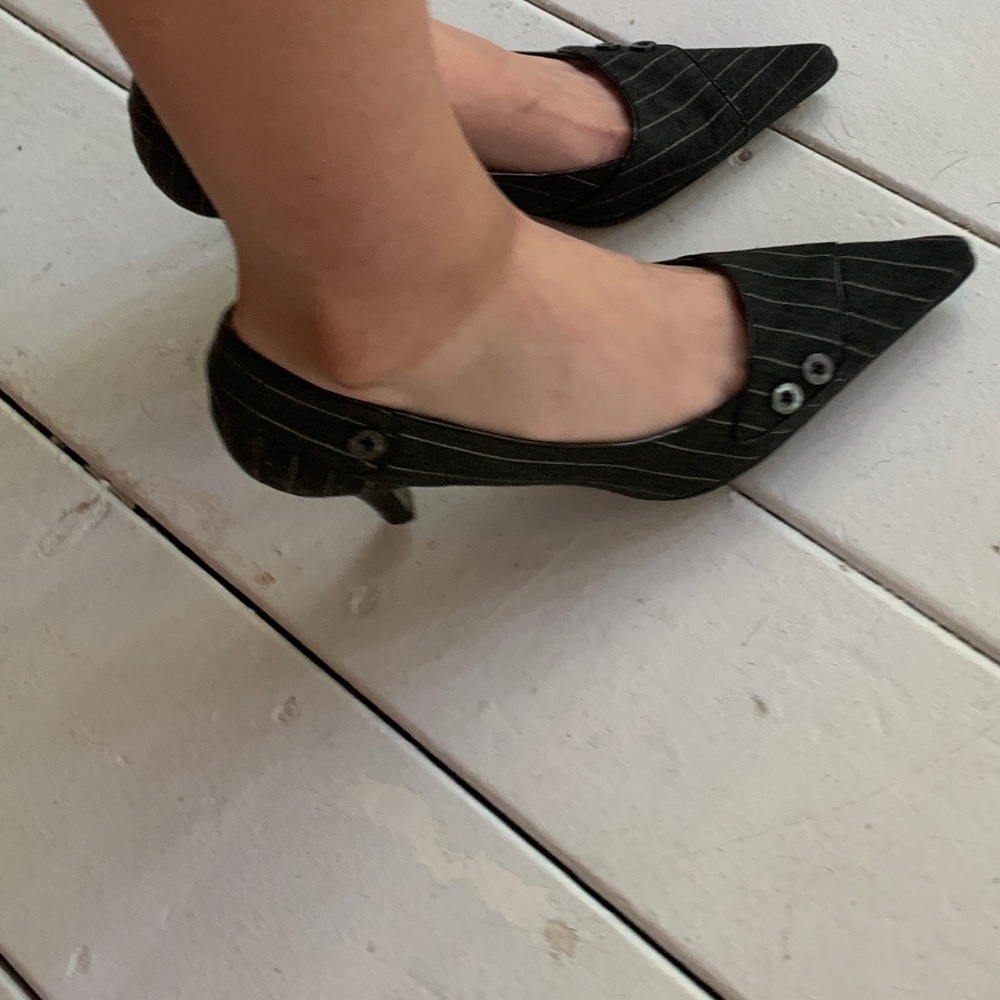True meanings size 8 1/2 shoe hardly worn.